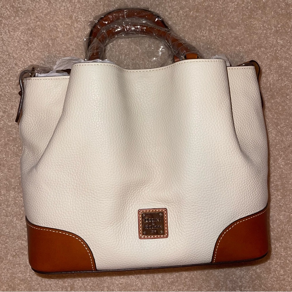 NWT Dooney & Bourke Brenna (Pebble Grain) - Bone